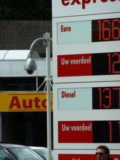 Gouda Ridder van Catsweg tankstation ingang